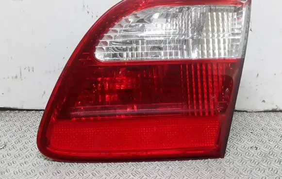 Mercedes-Benz E W211 Tailgate rear/tail lights A2118201464
