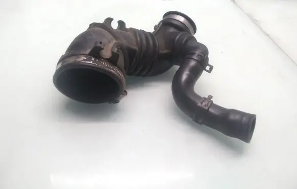 Opel Vectra B Air intake hose/pipe 0094083
