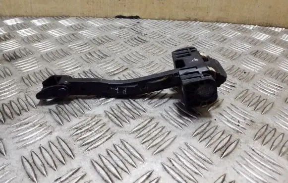 BMW 5 F10 F11 Front door check strap stopper 7182005