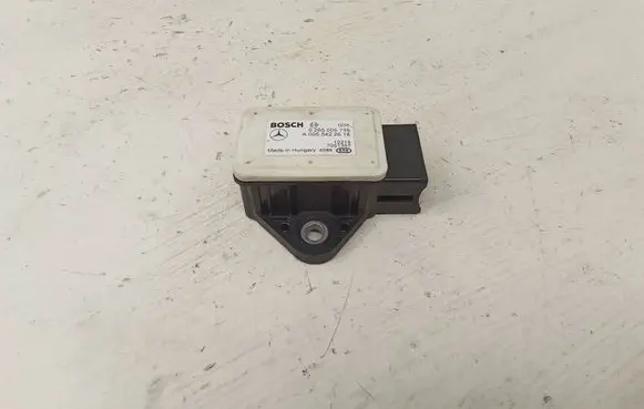 Mercedes-Benz E W212 ESP acceleration yaw rate sensor A0055422618 0265005735 7051357