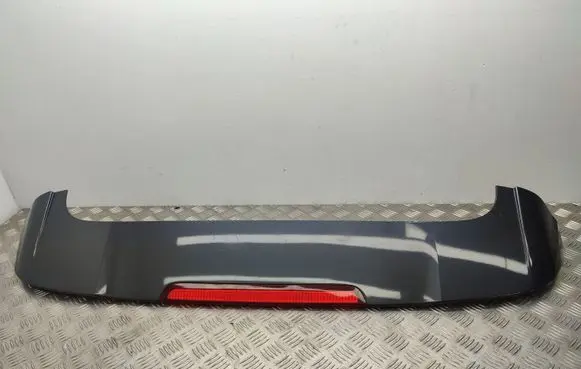 Tailgate/trunk spoiler