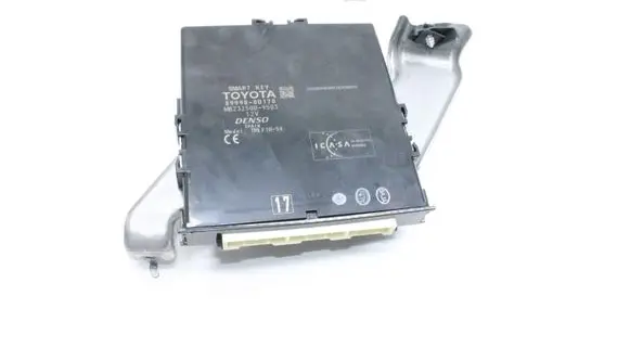 Toyota Yaris Keyless (KESSY) go control unit/module 899900D170