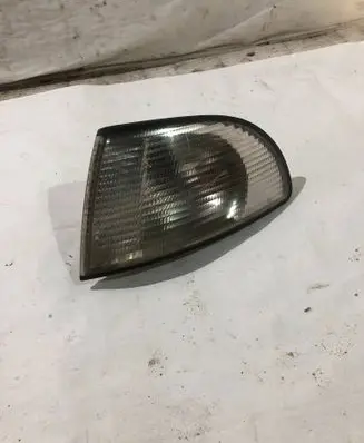 Audi A4 S4 B5 8D Front indicator light 1315106
