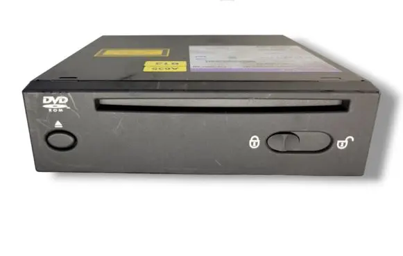 Volvo V70 Navigation unit CD/DVD player 6G9210E887BF 30775669AA 4621008508