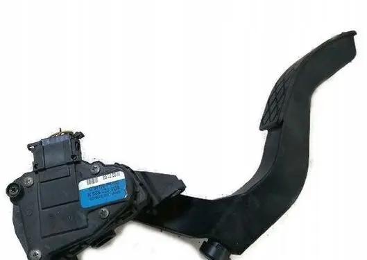 Skoda Fabia Mk2 (5J) Accelerator throttle pedal 8D1723523N