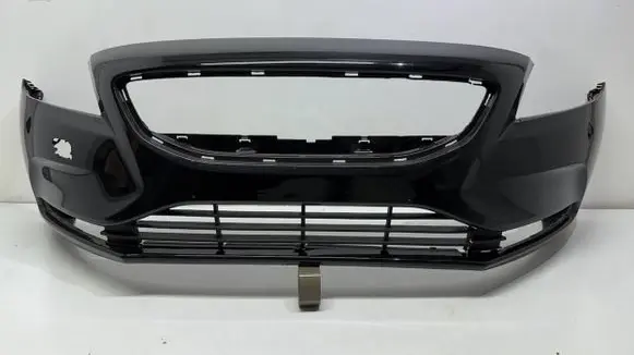 Volvo V40 Front bumper 31283732