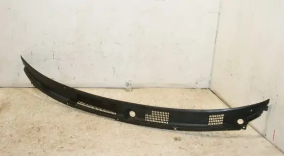 Mitsubishi Carisma Wiper trim MB944695