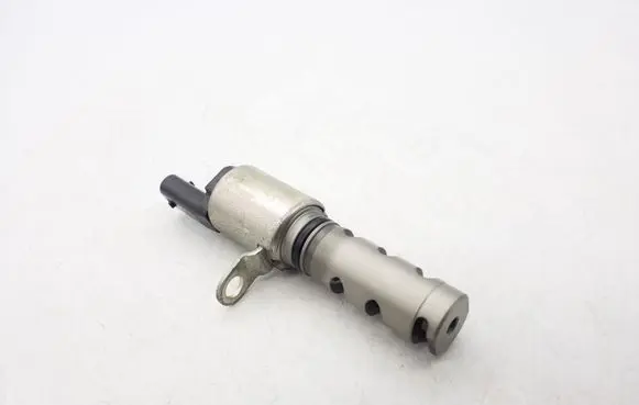 Volkswagen Jetta VI Camshaft vanos timing valve 4555520H3