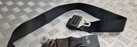 BMW 3 E46 Middle seatbelt (rear) 62860ZB 8226039