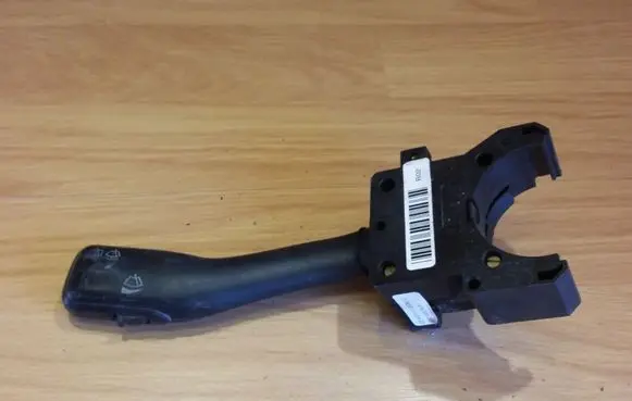 Volkswagen PASSAT B5.5 Wiper control stalk 4B0953503F