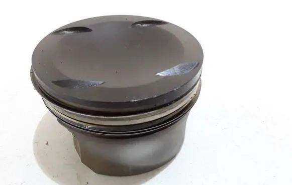 Audi A8 S8 D4 4H Piston 