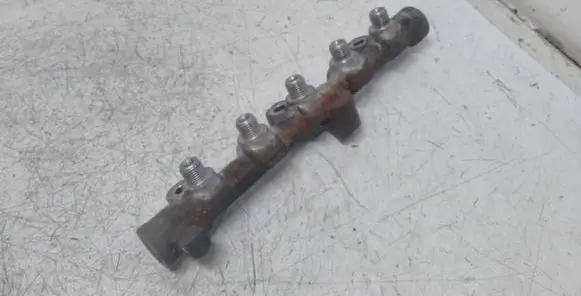 Fuel main line pipe