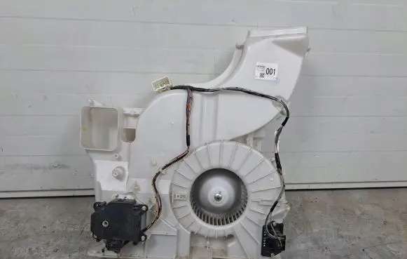 Mitsubishi Pajero Interior heater climate box assembly 1172004391