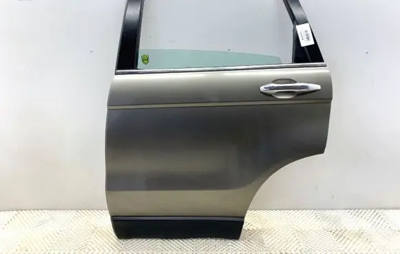 Honda CR-V Rear door 