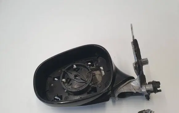 BMW 1 E82 E88 Front door electric wing mirror 7194057 7282047