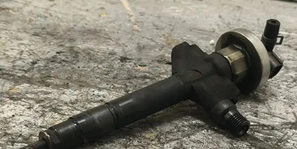 Mazda 6 Fuel injector