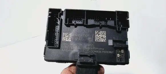 Audi Q7 4M Door control unit/module 4M0959792H 4M0959792F