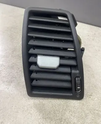 Volvo XC90 Dashboard side air vent grill/cover trim 3409398
