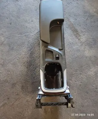 Opel Insignia A Center console