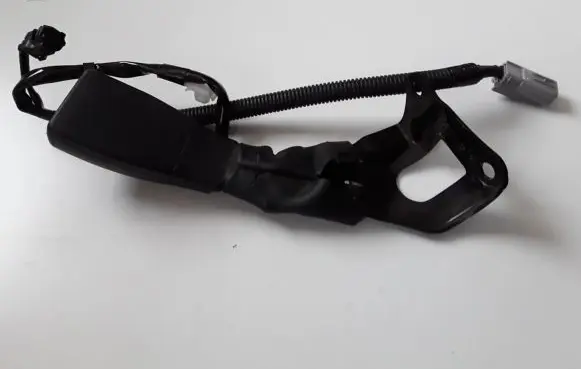 Lexus SC 430 Front seatbelt buckle 15296