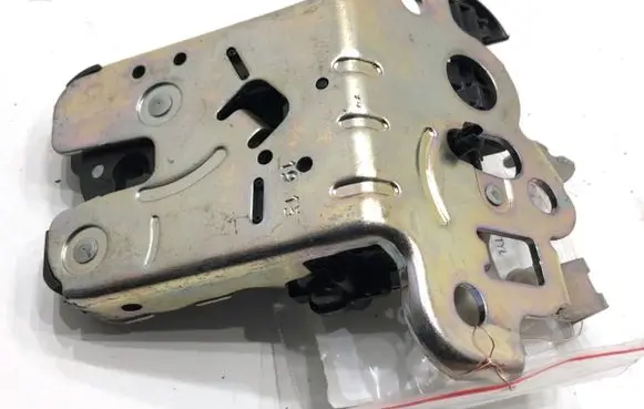Audi A7 S7 4G Tailgate exterior lock 8R0827505