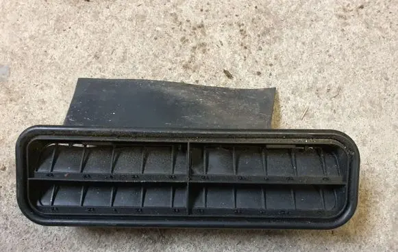 Mercedes-Benz SL R230 Quarter panel pressure vent A2308300442