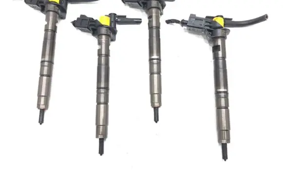 Seat Exeo (3R) Fuel injectors set 03L130277