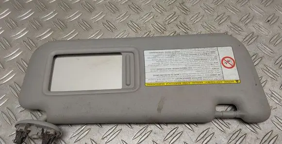 Toyota Yaris Sun visor