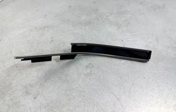 Land Rover Range Rover Velar Center console decorative trim R8A2044E51AC 12092023