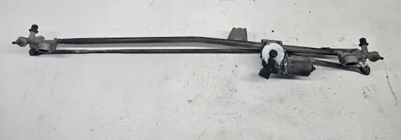 Opel Zafira B Front wiper linkage and motor 404976 429051801 13145557