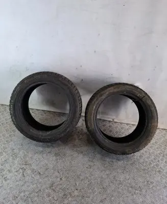 Citroen Berlingo R17 winter tire 24545R17 MOMO