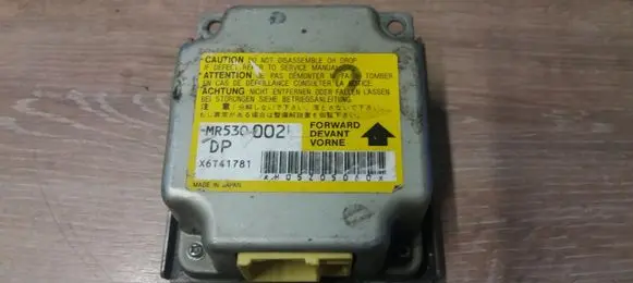 Mitsubishi Pajero Airbag control unit/module MR530002