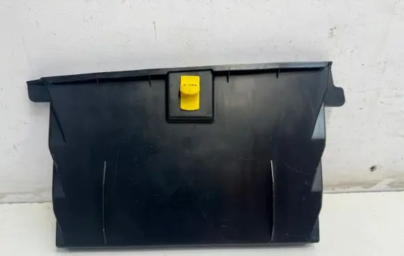 Ford Mustang VI Other interior part GR3B13546A
