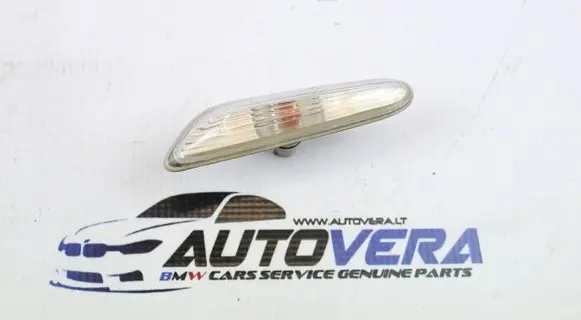 BMW 5 E60 E61 Front indicator light 8382104