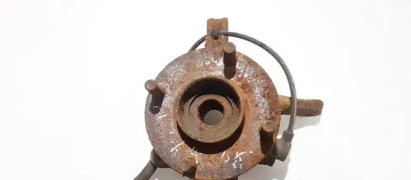 Nissan Almera N16 Front wheel hub