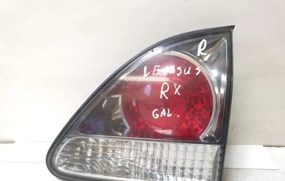 Lexus RX 300 Tailgate rear/tail lights