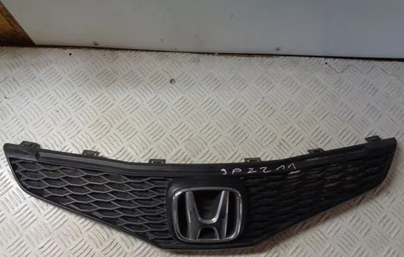 Honda Jazz Front bumper upper radiator grill 71121TF000