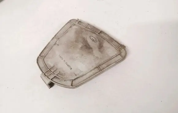 Chrysler Voyager Headlight/headlamp dust cover