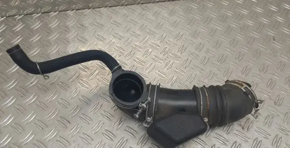 Toyota Prius+ (ZVW40) Air intake duct part 1788037100 1789437010