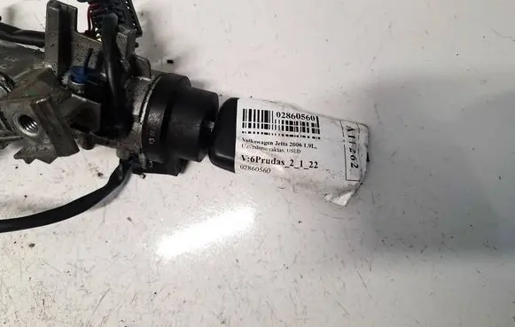 Volkswagen Jetta V Ignition key/card