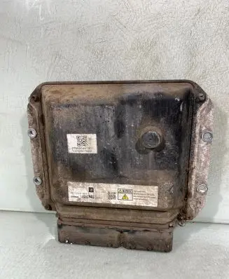 Opel Zafira B Engine control unit/module Mb2758009923 55572800 D09007