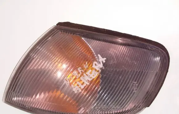 Nissan Almera Front indicator light 3369
