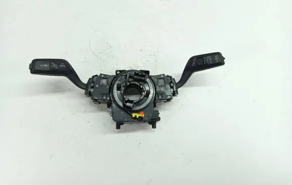 Wiper turn signal indicator stalk/switch