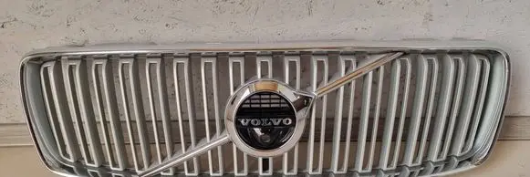 Volvo XC90 Front grill 31425934 31425094