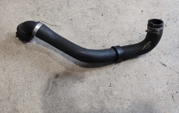 Volvo S90, V90 Engine coolant pipe/hose 31474845