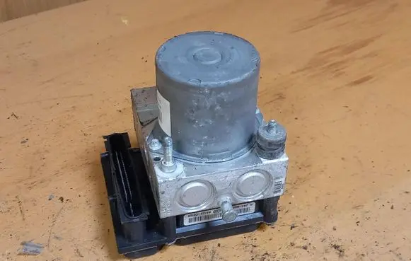 Honda CR-V ABS Pump 57110SWYG014