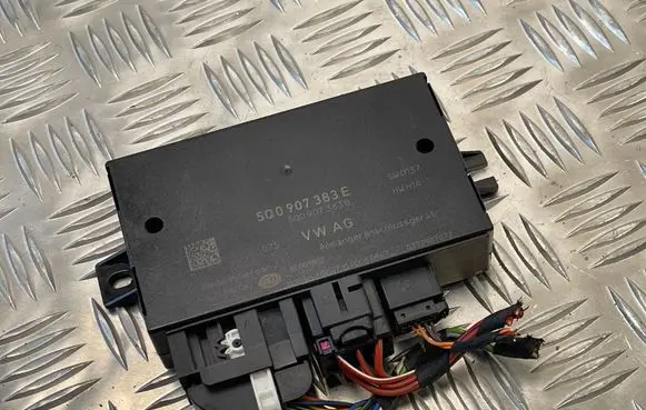 Skoda Fabia Mk3 (NJ) Tow bar trailer control unit/module 5Q0907383E