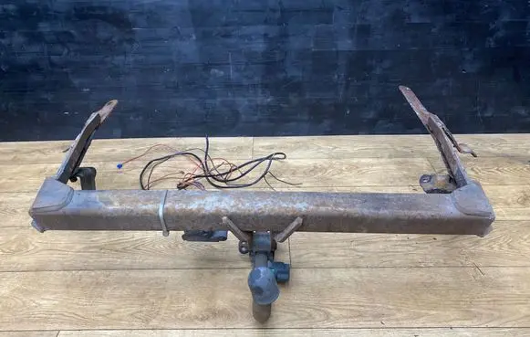 Toyota Avensis T250 Tow bar set
