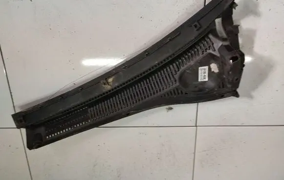 Wiper trim