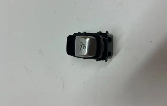 Mercedes-Benz C W205 Tailgate opening switch A2059051713 163209051